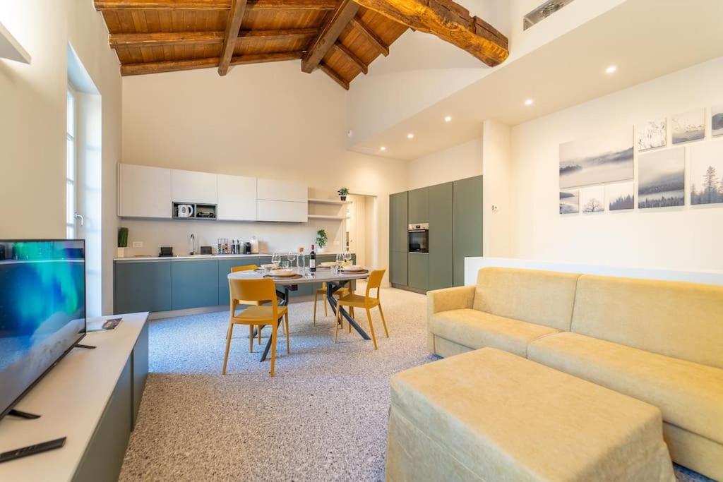科莫Elegante Loft A 200 A Metri Dal Duomo公寓 外观 照片