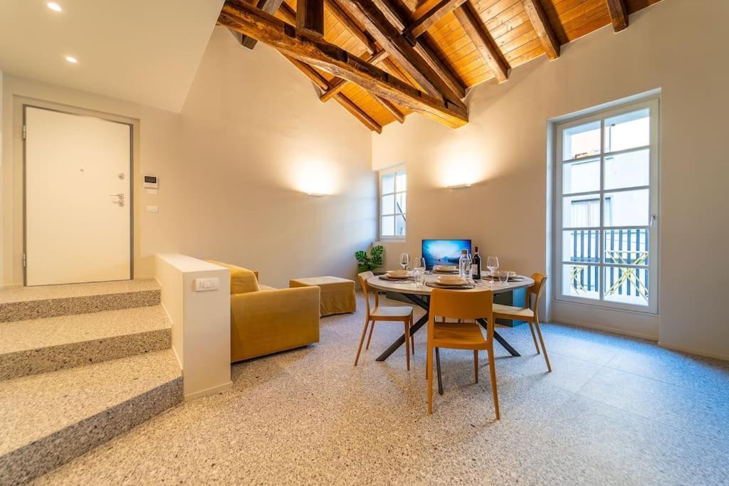 科莫Elegante Loft A 200 A Metri Dal Duomo公寓 外观 照片